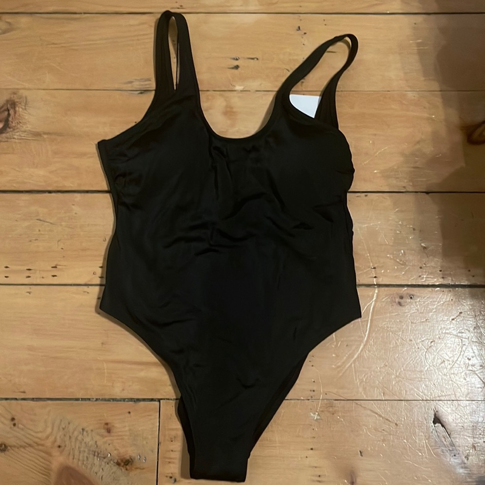 Ashley Graham x swimsuits for all